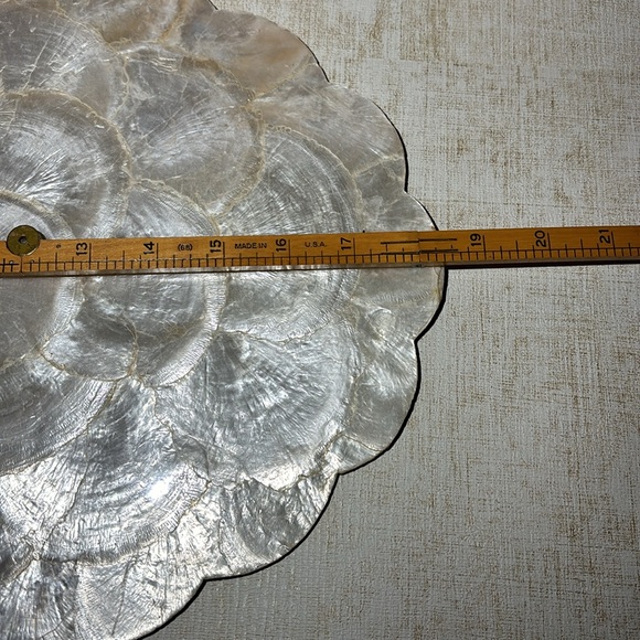 Vintage "Shell-Craft" Capiz Shell Placemat (1) and Capiz Shell Dish - Picture 14 of 17